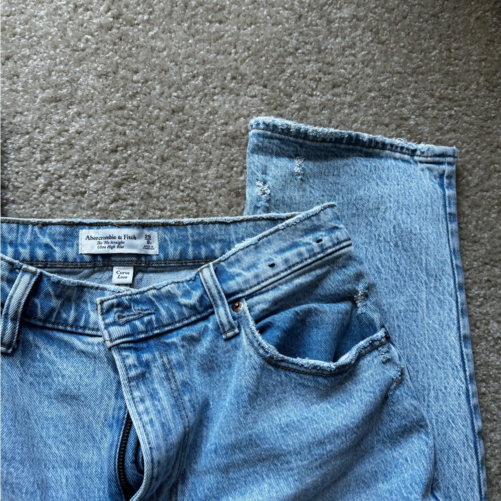Abercrombie & Fitch, Curve Love Ultra High Rise 90s Straight Jean